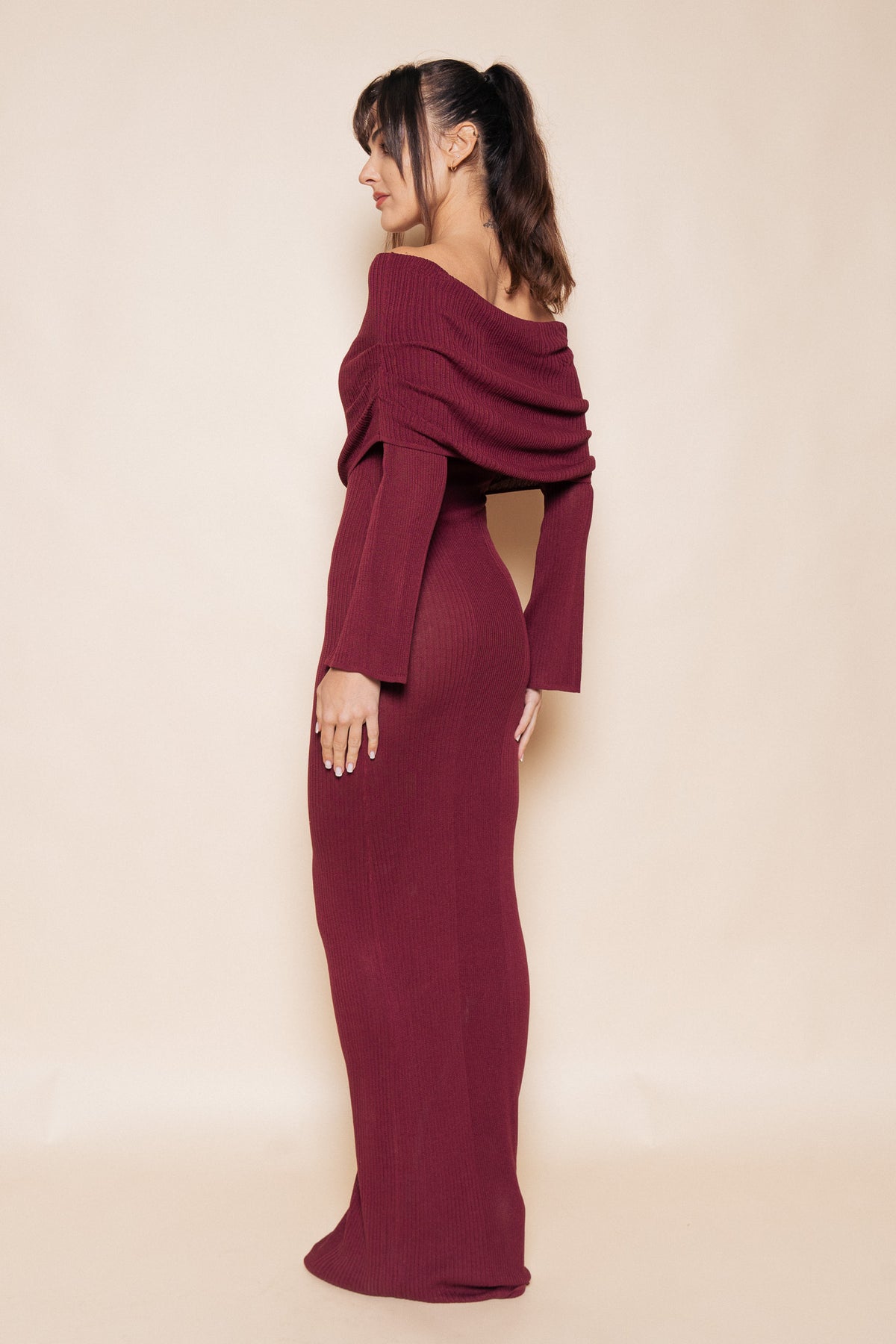 Off the Shoulder Long Sleeve Maxi Dress