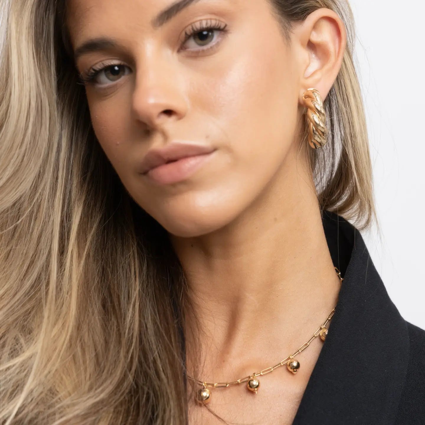 Ashlee Twist Earring