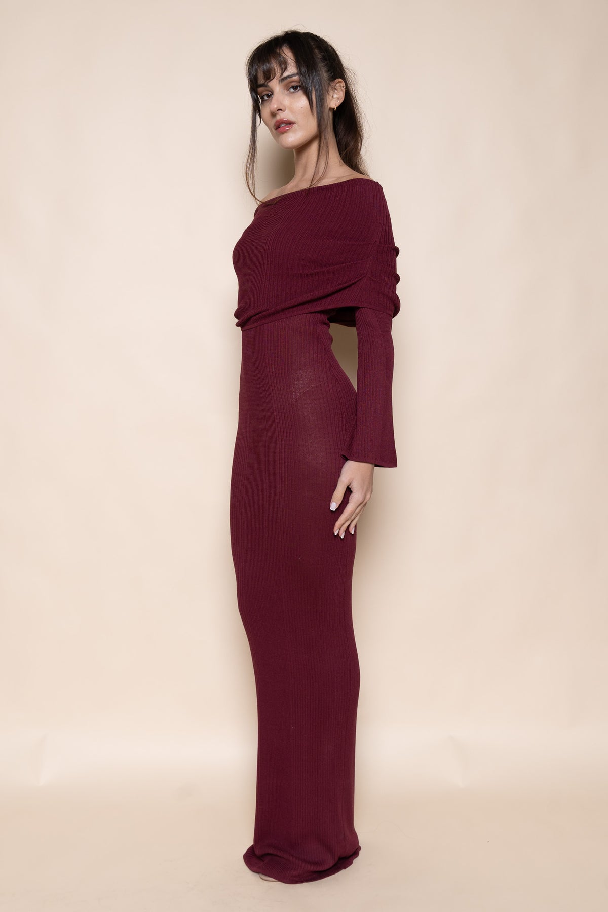 Off the Shoulder Long Sleeve Maxi Dress