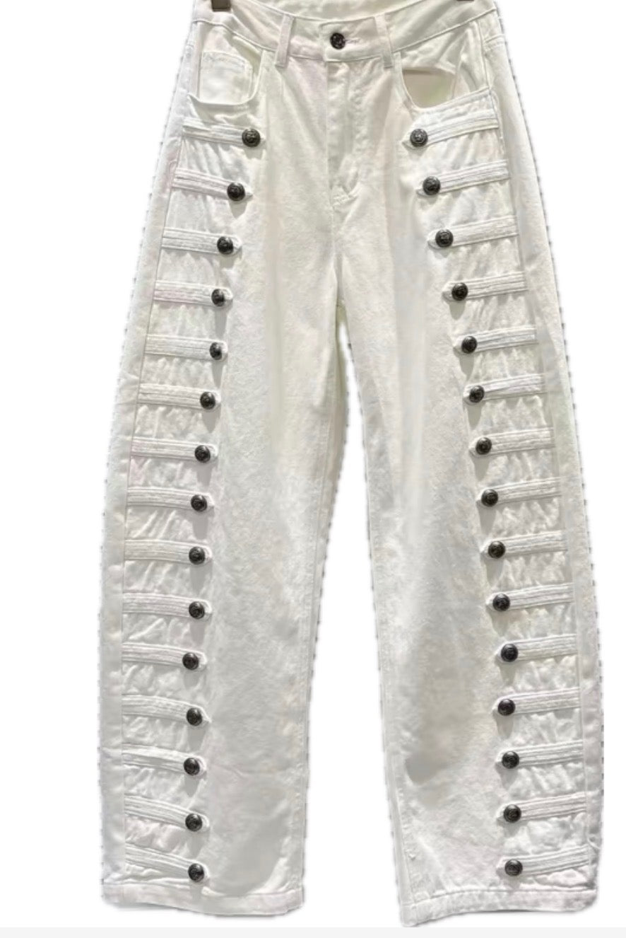 Bestseller Barrel Denim in White
