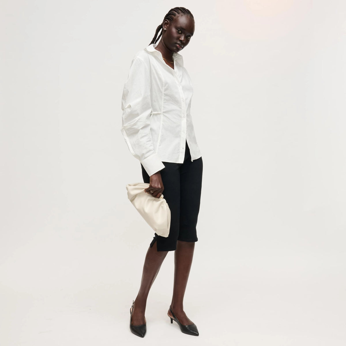 Jennifer Clutch in Cream